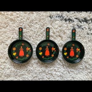 Vintage Decorative Mini Pans
